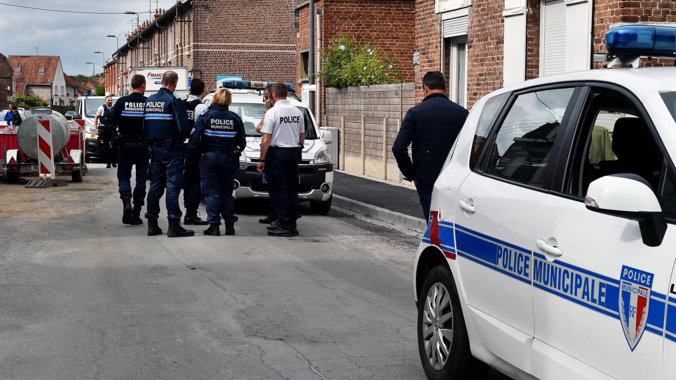 FRANȚA: 200 de persoane evacuate la Lille după descoperirea unei mașini cu cinci butelii de gaz