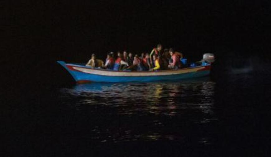 Patru migranți au murit, iar alți 20 sunt dați dispăruți după naufragiul unui vas în Marea Neagră