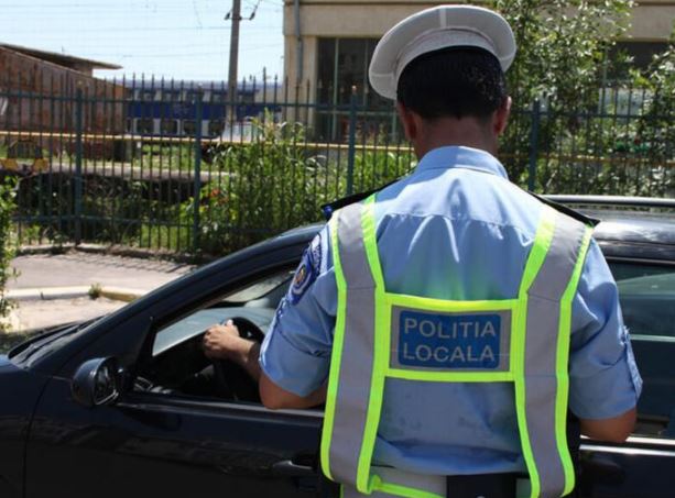 Poliţia Locală nu mai are voie să dea amenzi şoferilor