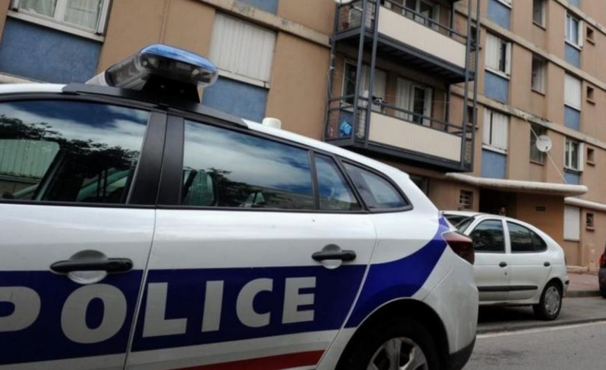 FRANȚA: Explozibili găsiți la o percheziție efectuată într-o suburbie a Parisului