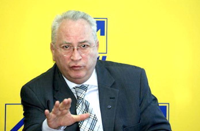 Fostul ministru al Culturii, Puiu Haşotti, a demisionat din PNL