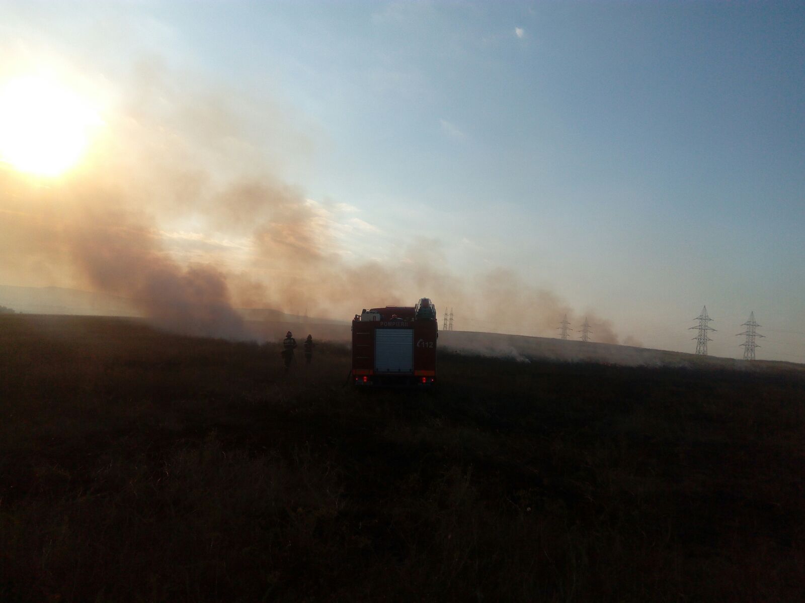 FOTO – TULCEA: Incendiu în zona VĂRĂRIE