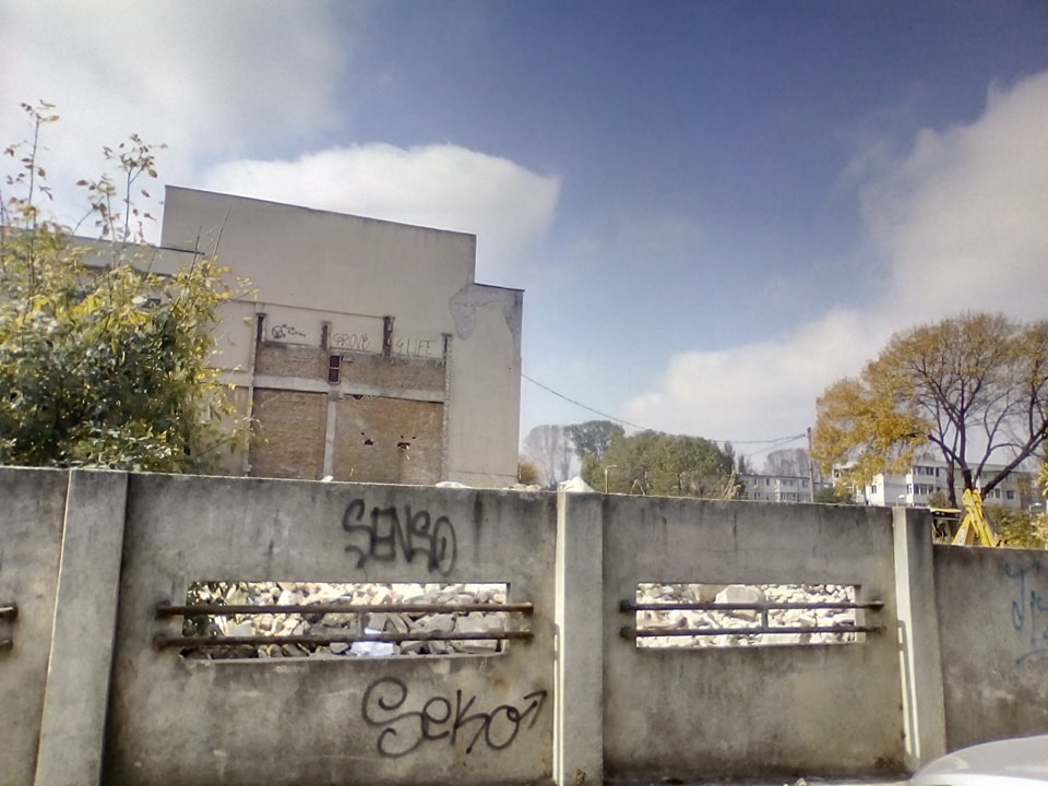 A început demolarea clădirilor fostului abator din CONSTANȚA