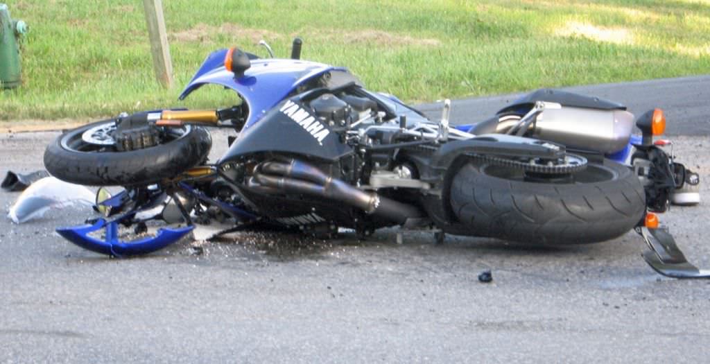 CERNAVODĂ. Un motociclist de 28 de ani și-a pierdut viața după un cumplit accident pe A2