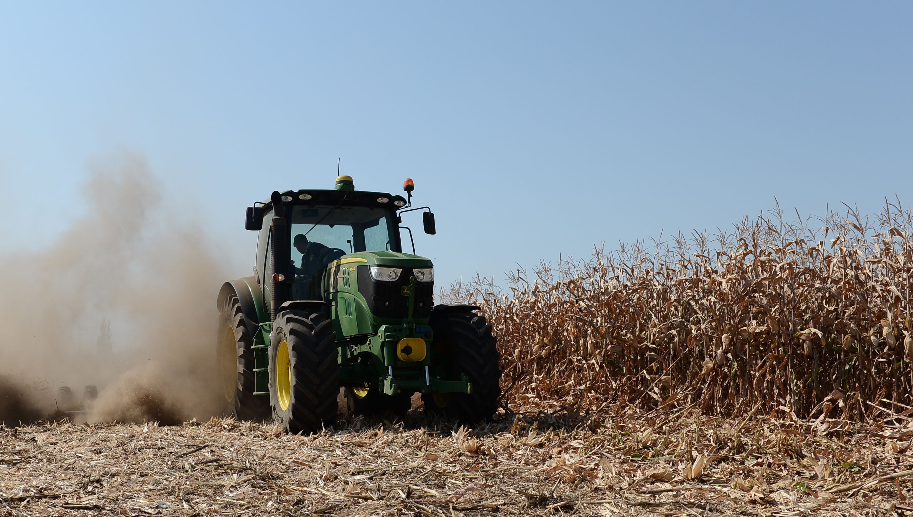 Agricultorii mai au de aşteptat doar câteva zile până începe acordarea subvenţiilor la motorină