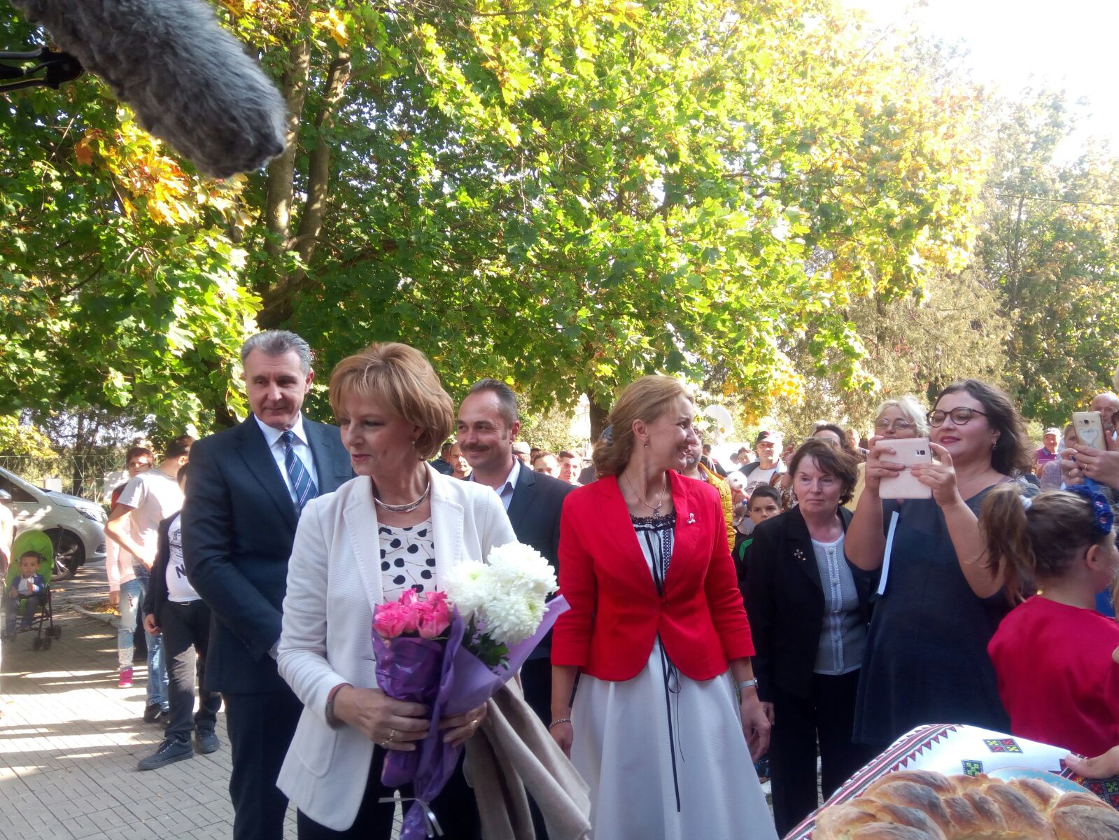 Principesa Margareta și principele Radu se află astăzi la Târgul de Toamnă de la Albești