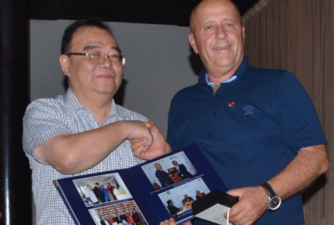 Colaborare între doctorii tulceni și cei chinezi în domeniul medicinii tradiționale