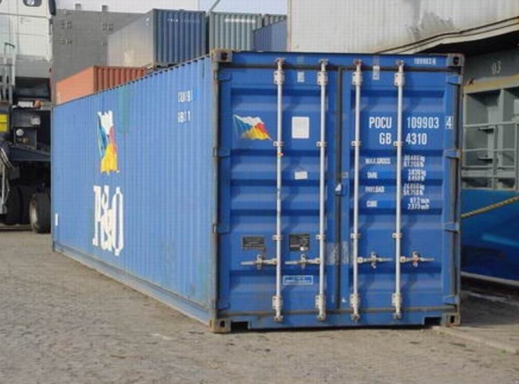 Peste 20 de mii de boluri din sticlă, ridicate de polițiști în Portul Constanța Sud Agigea