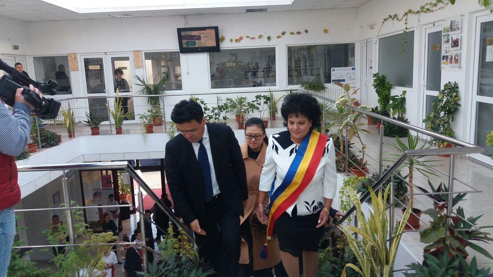 FOTO: Investitorii chinezi au în plan realizarea unei fabrici de textile la CUMPĂNA