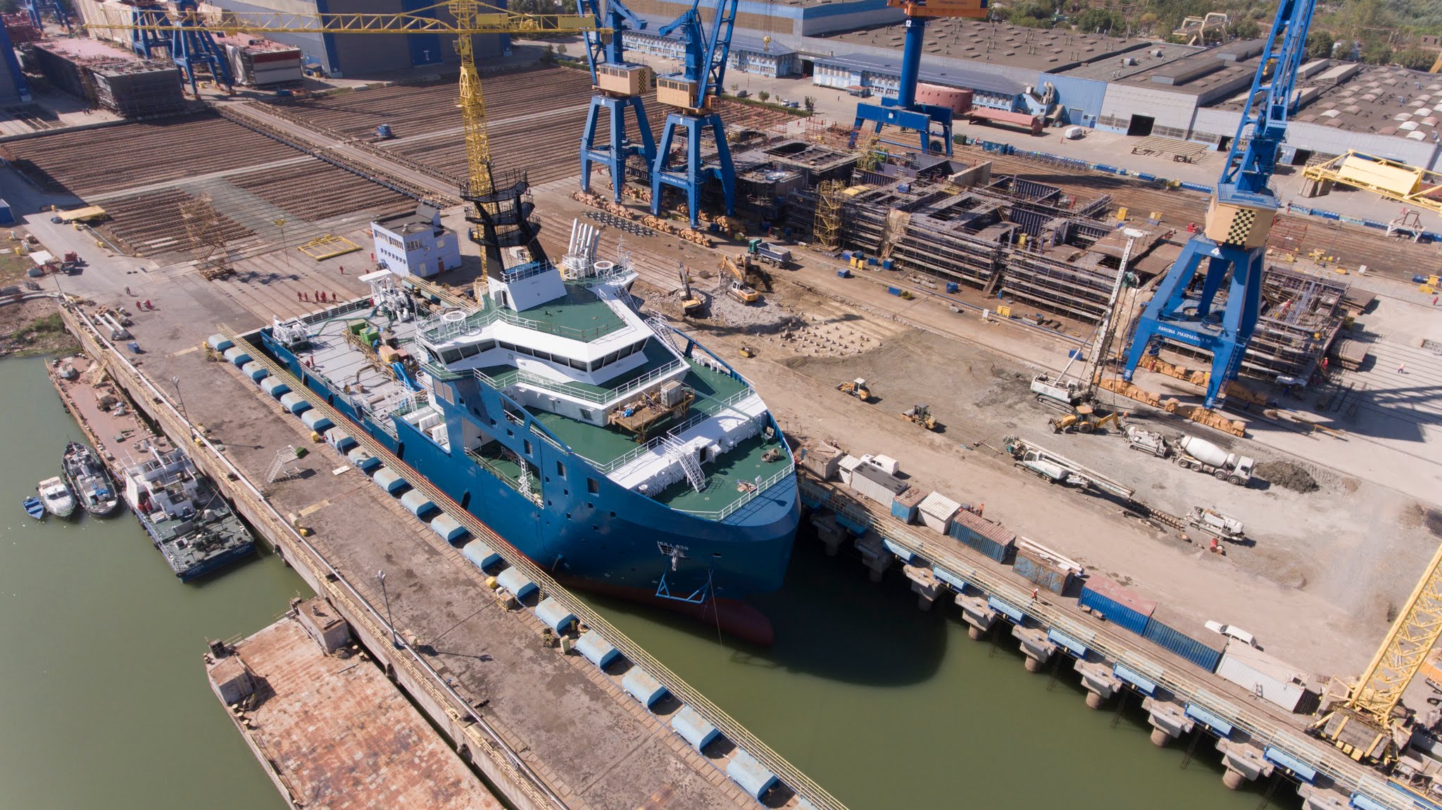 TULCEA: În plină criză de angajați, Șantierul Naval a lansat la apă o nouă navă