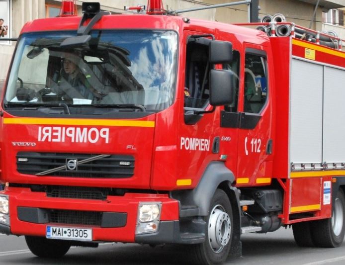 O ȘCOALĂ din CONSTANȚA a fost EVACUATĂ. Pompierii intervin de urgență!