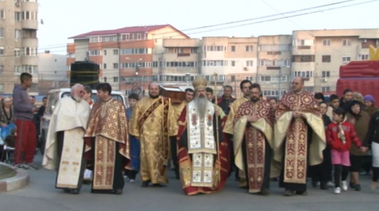 Procesiune religioasă pe străzile orașului NĂVODARI