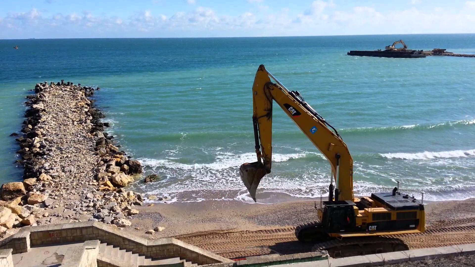 A fost lansată licitaţia pentru reabilitarea a peste 30 kilometri de plajă