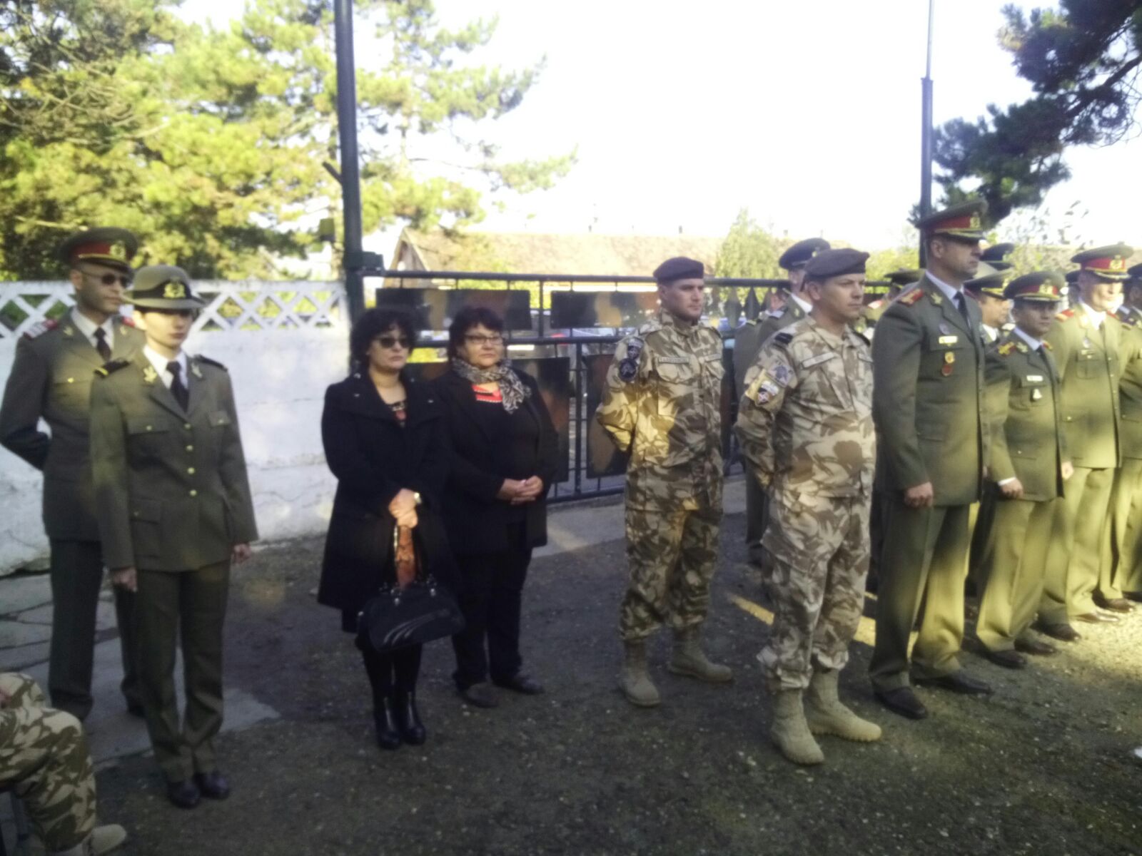 CONSTANȚA – Ziua Veteranilor, comemorată de „Rechinii Albi“, la unitatea militară din Topraisar (foto)
