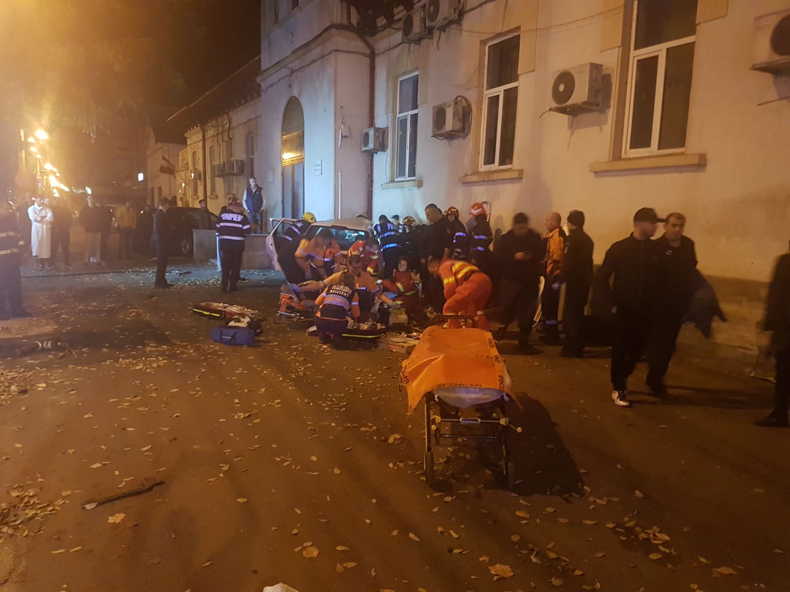 CONSTANȚA: Tineri MORȚI într-un accident violent pe strada Mircea cel Bătrân (foto + video)
