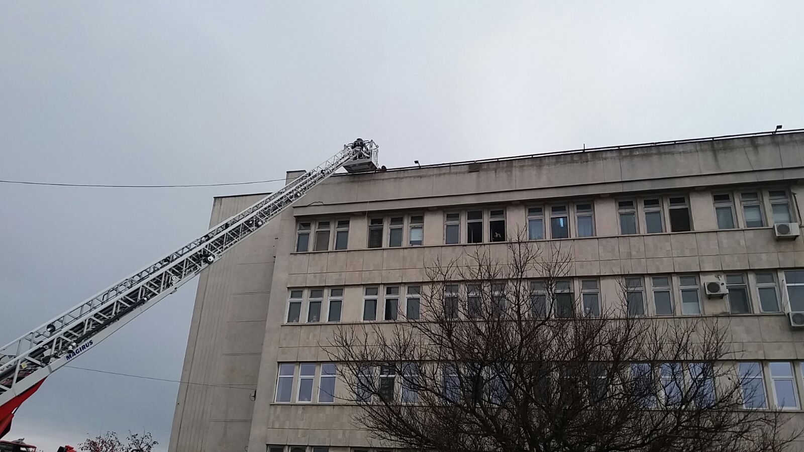 CONSTANȚA/FOTO: Exercițiu ISU – Se simulează intervenția la un incendiu cu 50 de victime