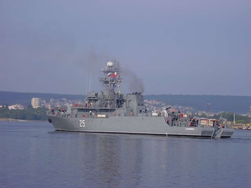 Portul Militar Constanța: Dragorul maritim „Lt. Lupu Dinescu” s-a întors din misiune