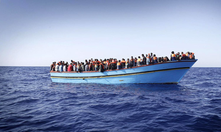 O navă de patrulare bulgară a salvat 120 de migranți în largul coastelor Greciei