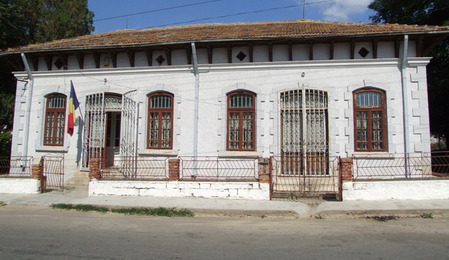 Soarta Muzeului de Artă de la Topalu, în mâinile magistraţilor constănţeni