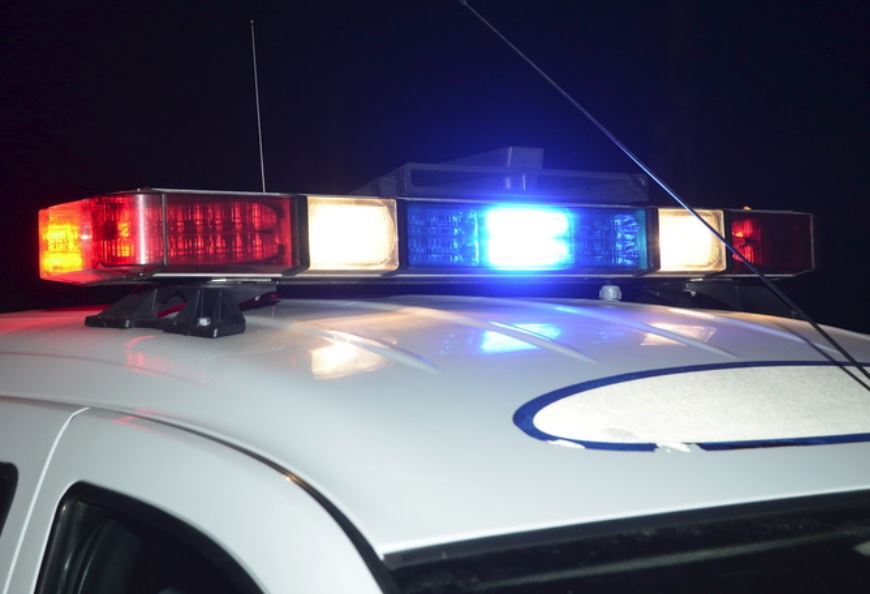 VAMA VECHE: Un tânăr a fost împușcat de un bărbat care amenința că se sinucide
