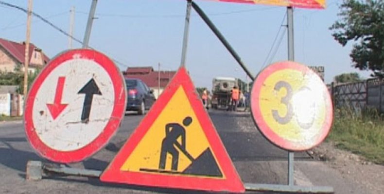 CONSTANȚA. Lucrări pe carosabil care îngreunează traficul