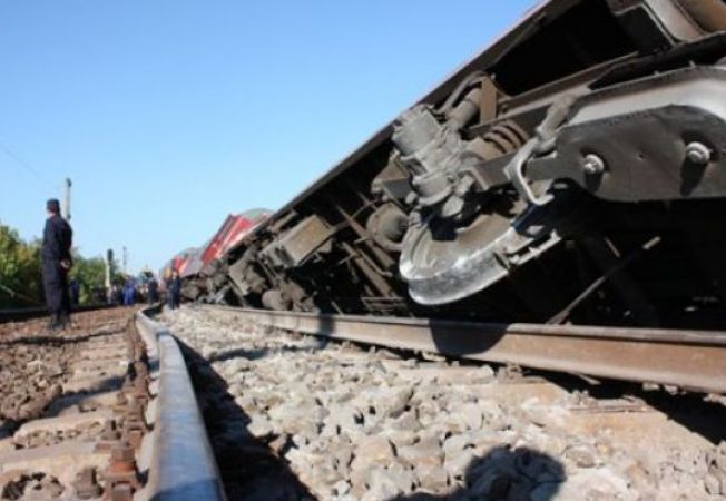 UPDATE! Circulația feroviară blocată din cauza unui tren care a deraiat pe ruta Călărași-Ciulnița