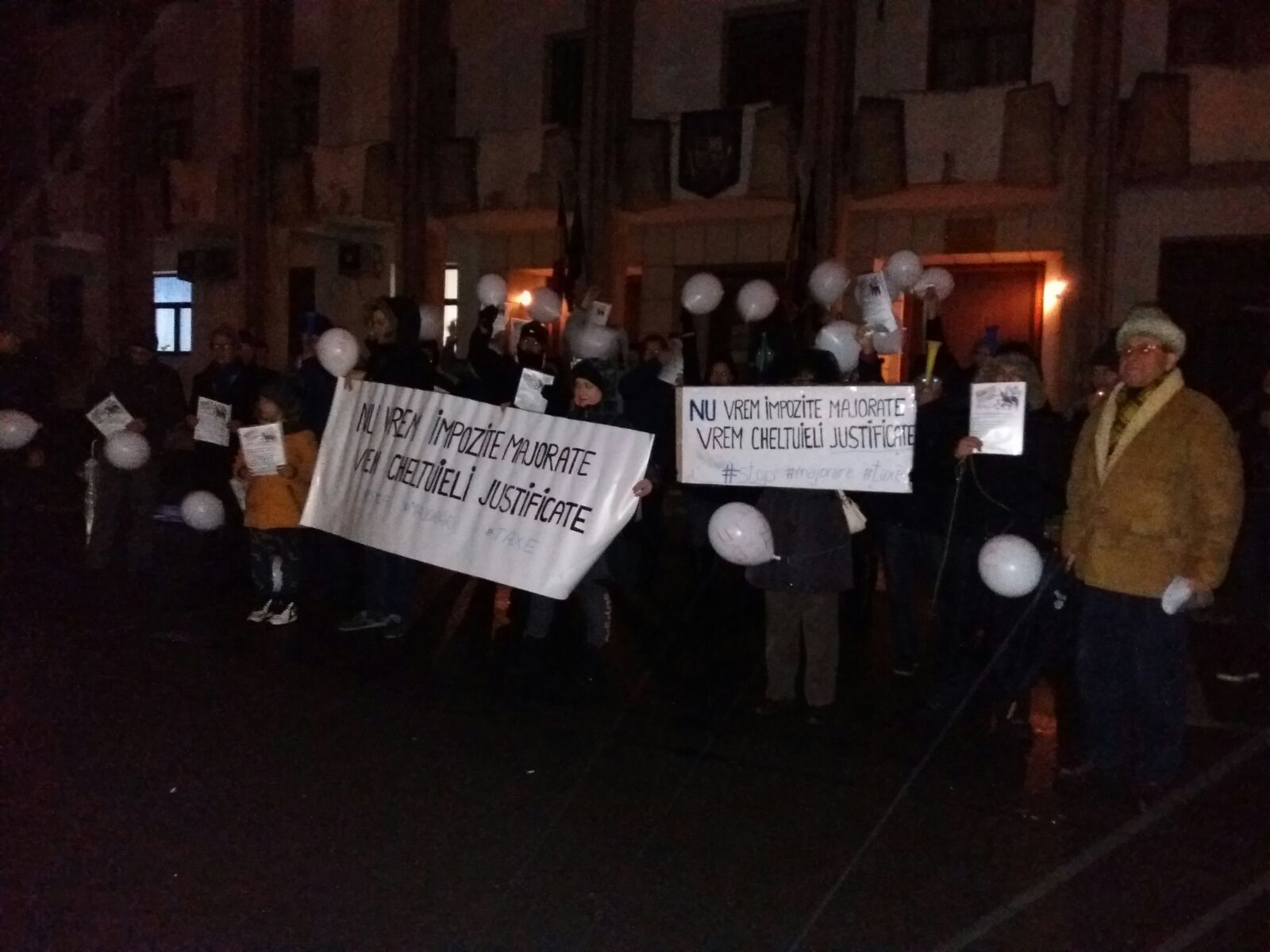 CONSTANȚA/FOTO: Miting de protest împotriva majorării taxelor și impozitelor locale