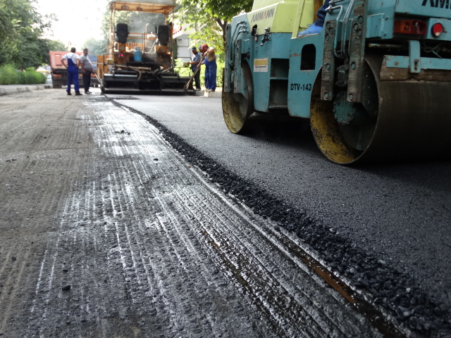 Confort Urban reia lucrările de asfaltare în municipiul Constanța