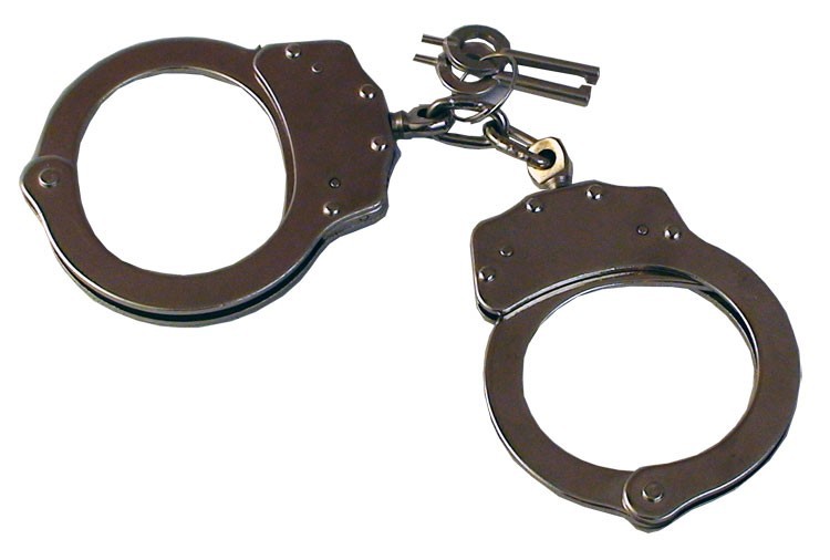 CONSTANȚA: Telefoane în valoare de 58.000 de lei furate din mall. O minoră dată dispărută, găsită în locuința suspectului