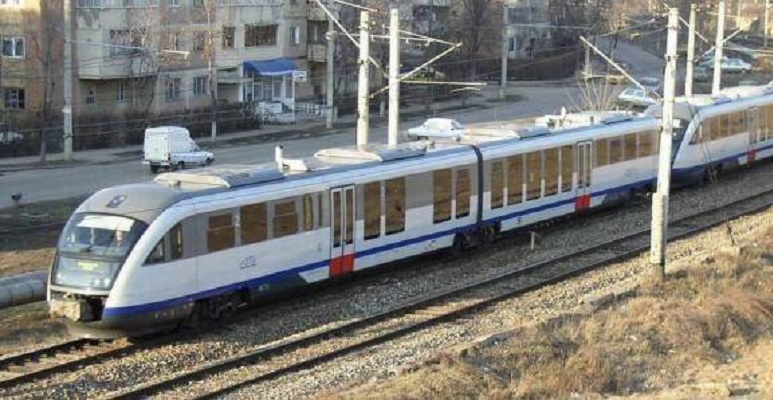 CFR suplimentează trenurile pe relaţia Bucureşti – Curtea de Argeş, în ziua înmormântării Regelui Mihai