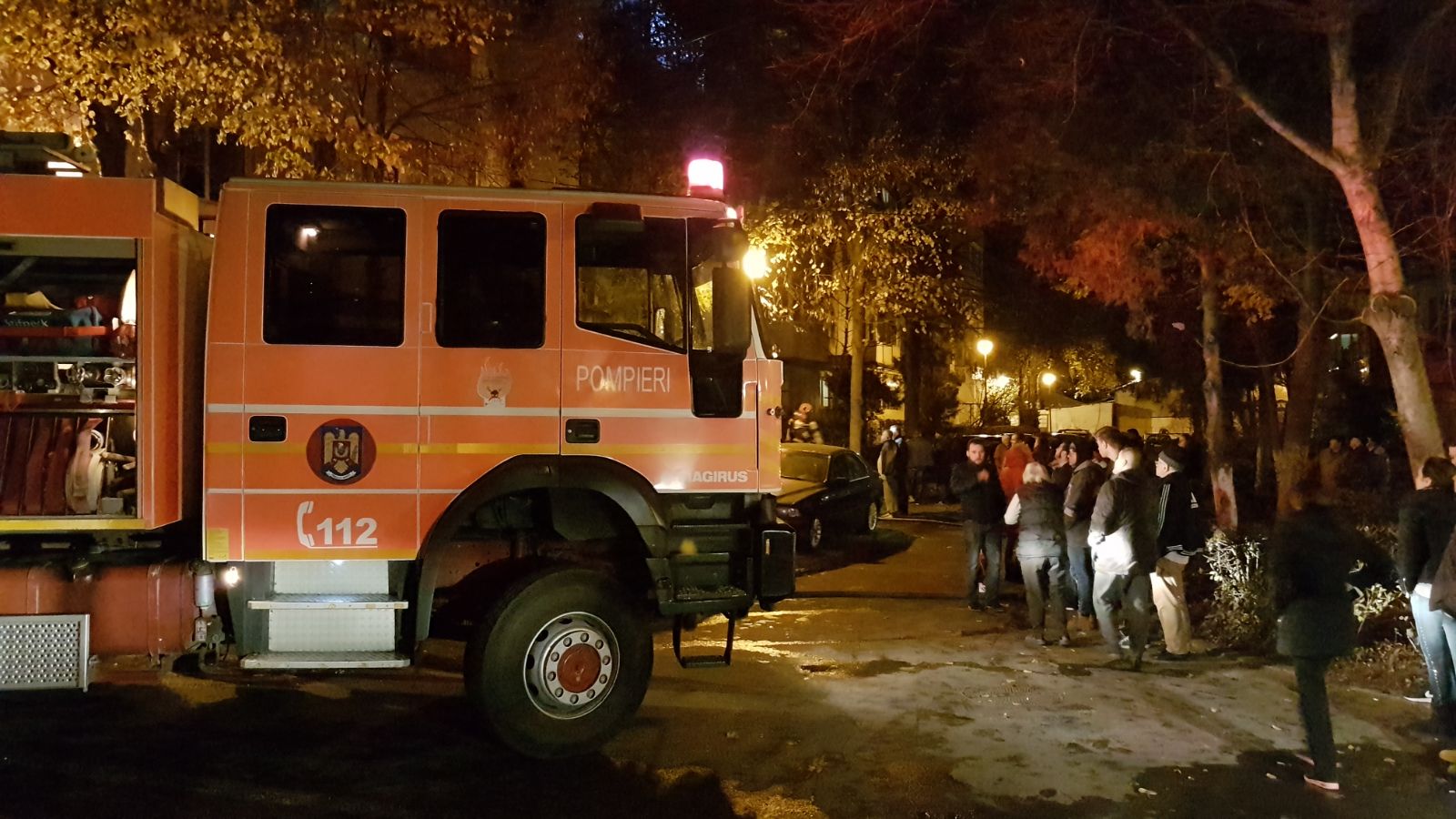 UPDATE – FOTO: Incendiu într-un bloc din CONSTANȚA