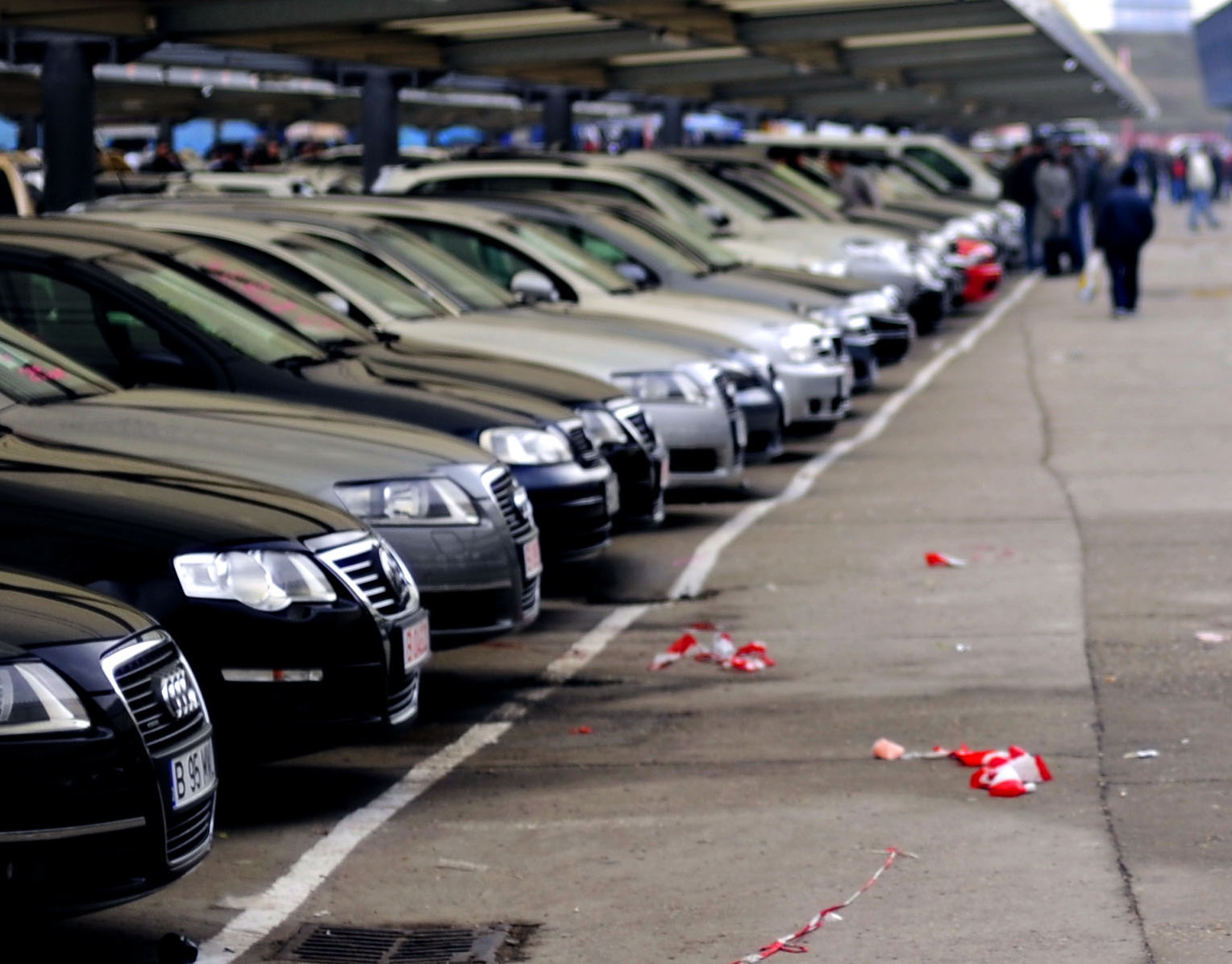 Auto Blitz – Social-democrații vor să le INTERZICĂ românilor să mai cumpere mașini second-hand de afară