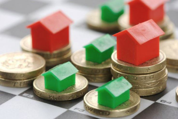 Preţul apartamentelor a scăzut ca efect al instabilităţii cursului şi creşterii ROBOR
