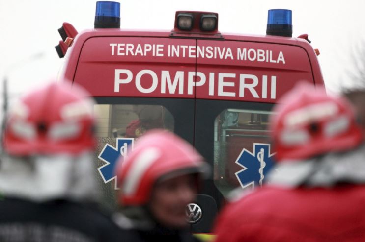 CONSTANȚA: Persoană prinsă într-un utilaj peste care a căzut un stâlp