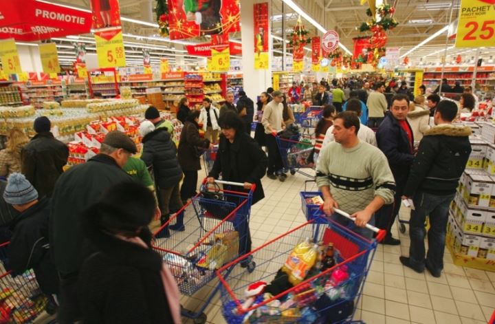 CONSTANȚA: Programul centrelor comerciale de sărbători