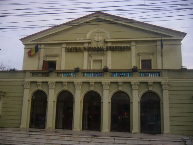 „Geometrie Conjugală“ – Spectacol caritabil, organizat de Asociația Nevăzătorilor la Teatrul de Stat din Constanța