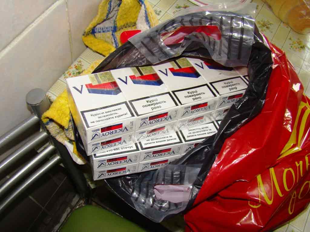 CONSTANȚA: Cinci persoane reţinute pentru contrabandă cu ţigări