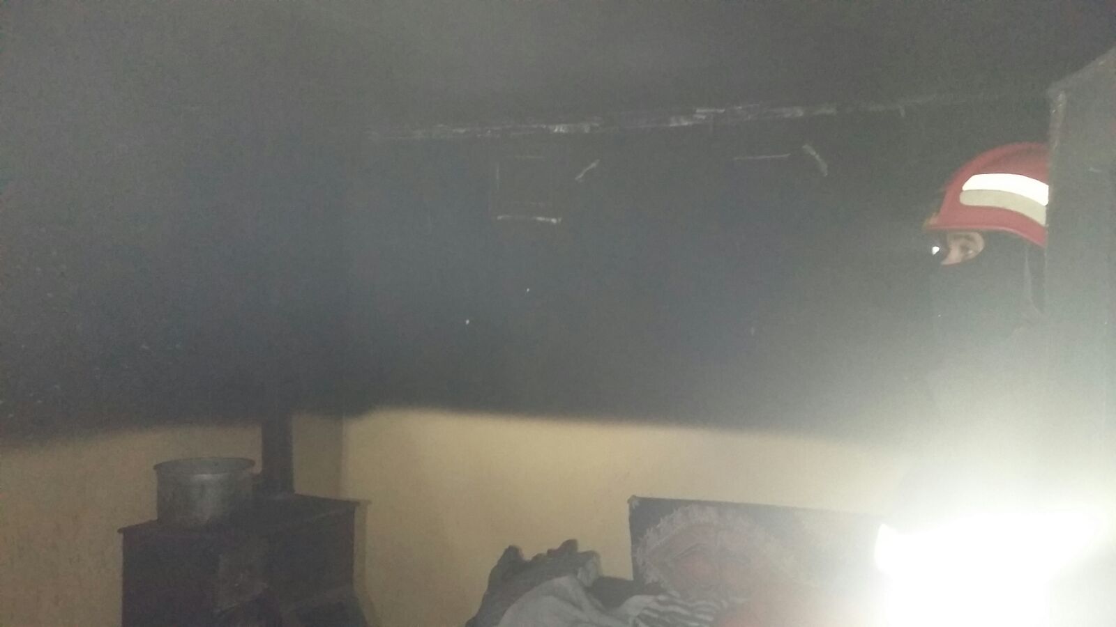 Județul TULCEA: Arde o casă din BABADAG