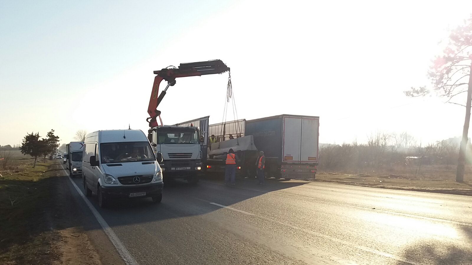 CONSTANȚA/FOTO: Atenție șoferi. Trafic aglomerat pe DN3, la intrarea în oraș