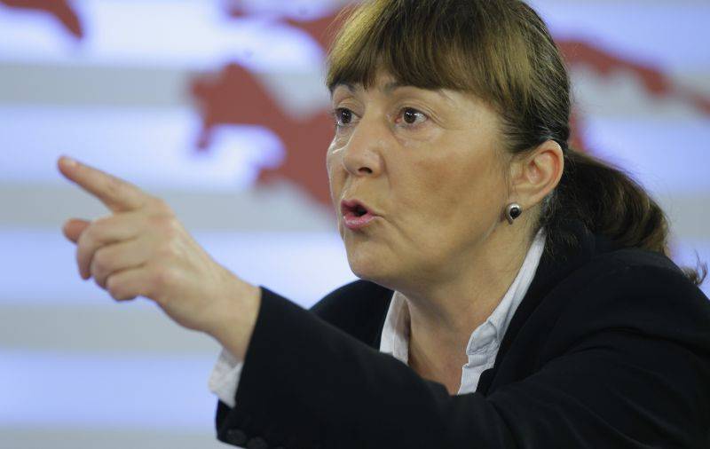 Monica Macovei: Opriţi modificările la codurile penale, altfel ne scoateţi din UE
