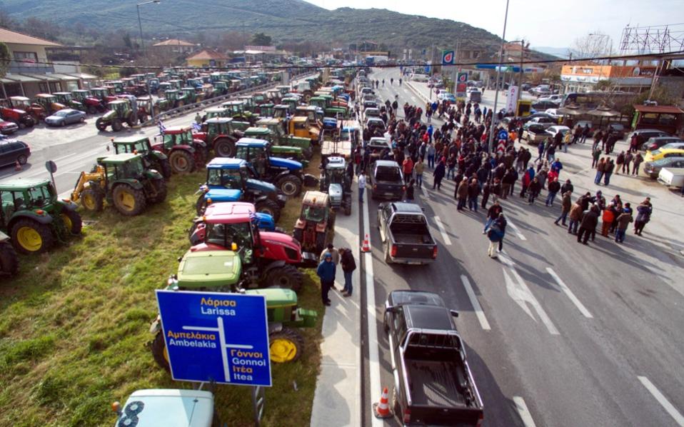 Atenţionare de călătorie în Grecia privind extinderea blocajelor rutiere
