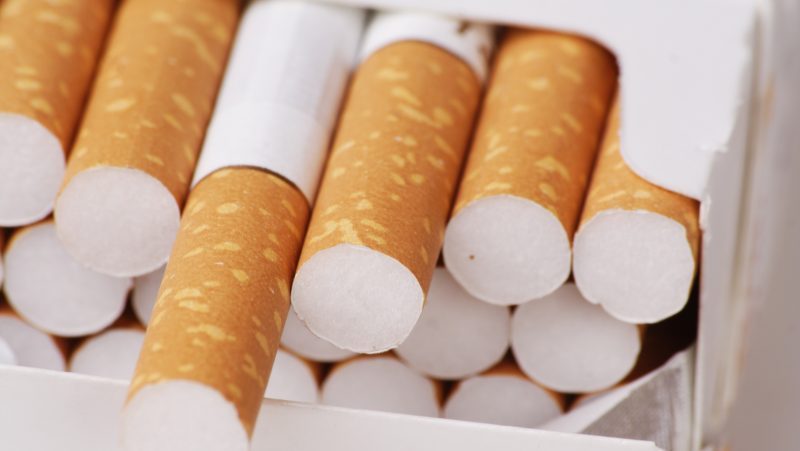CONSTANȚA: Chioșc de ziare închis temporar întrucât vindea țigări minorilor