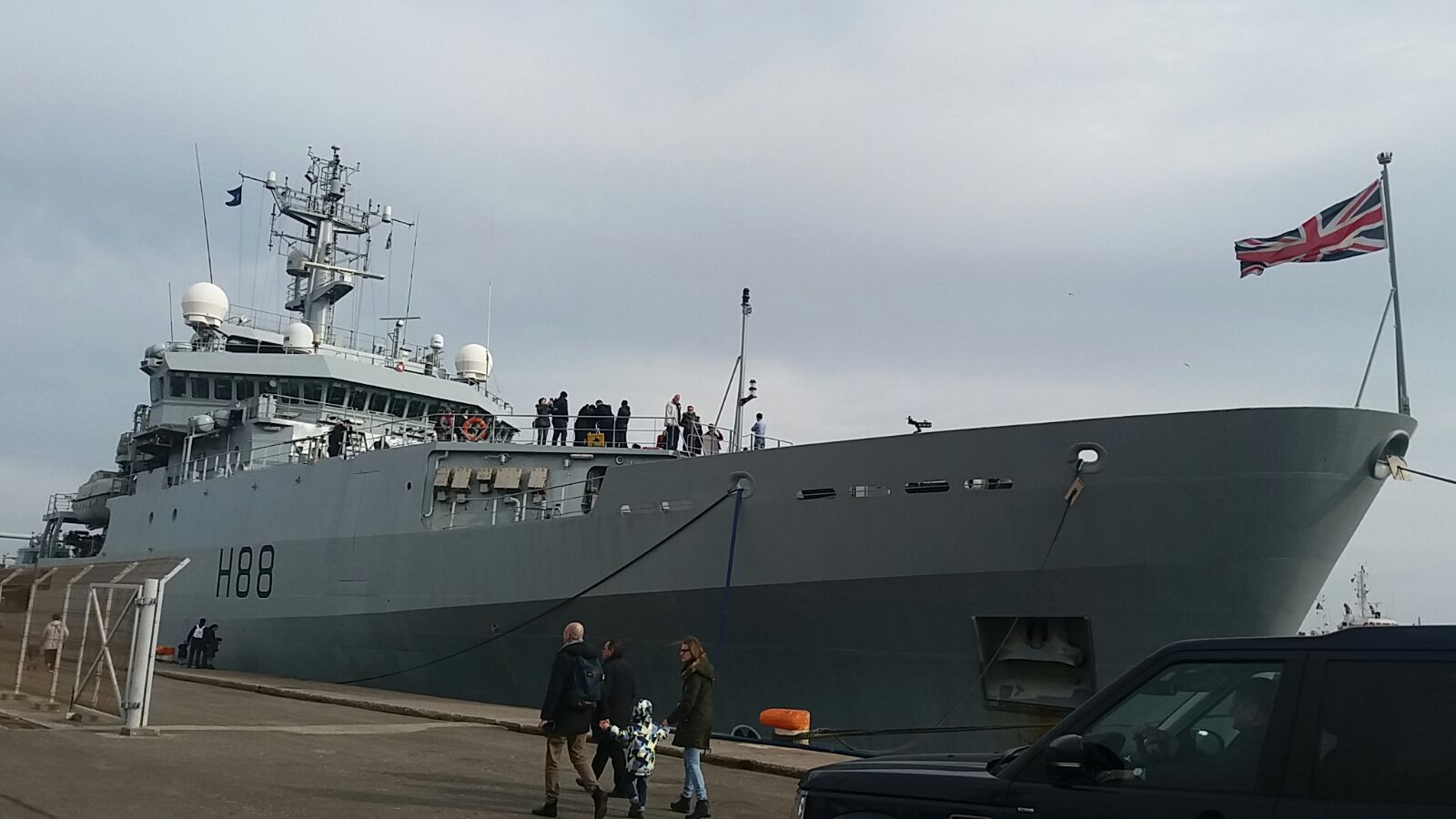 UPDATE – Două nave militare britanice pot fi vizitate astăzi în Portul Constanța