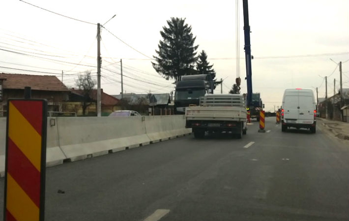 Județul Constanța: Lucrări pe DN39. Se montează separatoare de trafic