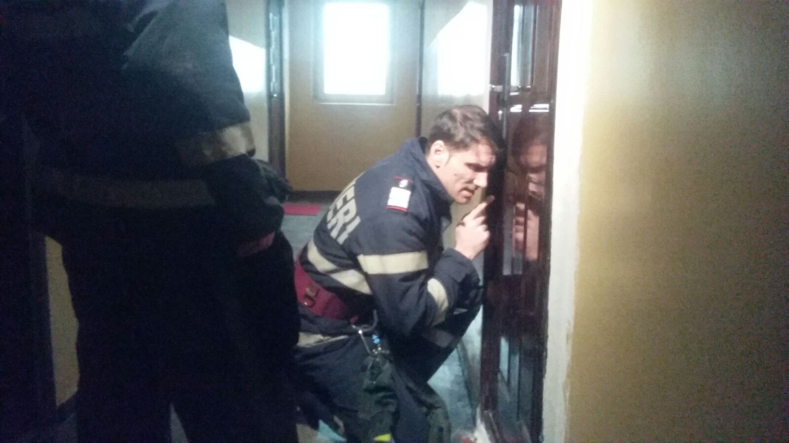 CONSTANȚA/VIDEO: Copil blocat în apartament. ISU Dobrogea intervine – update