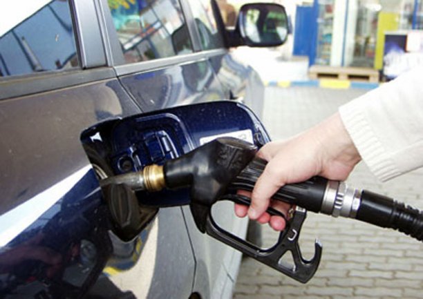 OUG de declarare, în perioada 1 aprilie – 30 iunie, a situaţiei de criză pe piaţa ţiţeiului şi a produselor petroliere