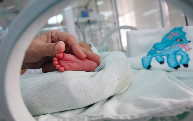 Bebeluș mort imediat după naștere într-o clinică privată din Constanța