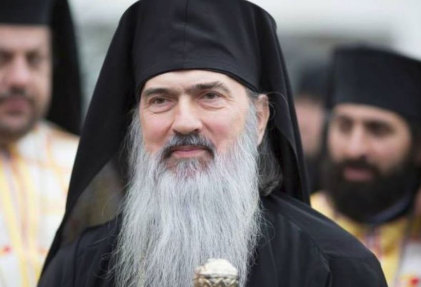 Arhiepiscopul Tomisului, ÎPS Teodosie: Sărbătoarea Paştelui ne cheamă la pace, îmbrăţişare și împăcare unii cu alţii