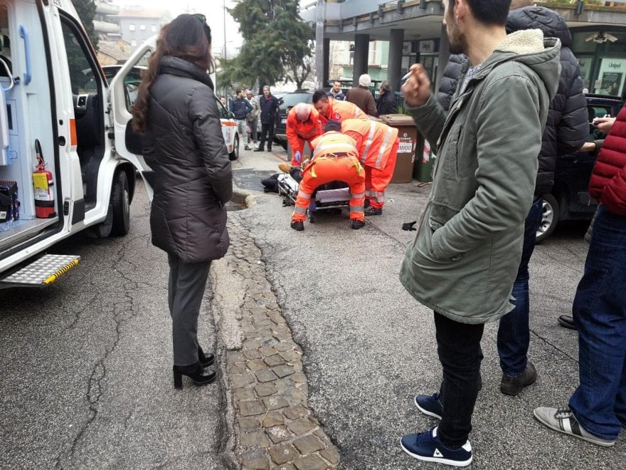 Atac armat într-un oraș din centrul Italiei