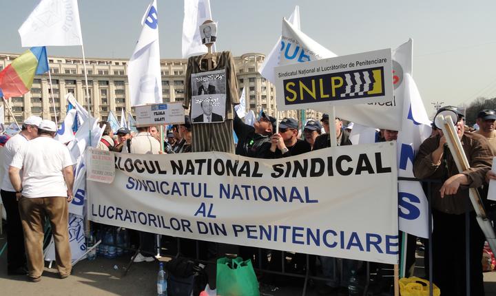 Angajaţii din penitenciare protestează astăzi la București